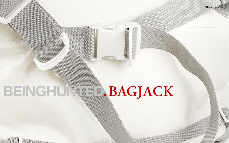 BEINGHUNTED. Bagjack Messenger Bags
