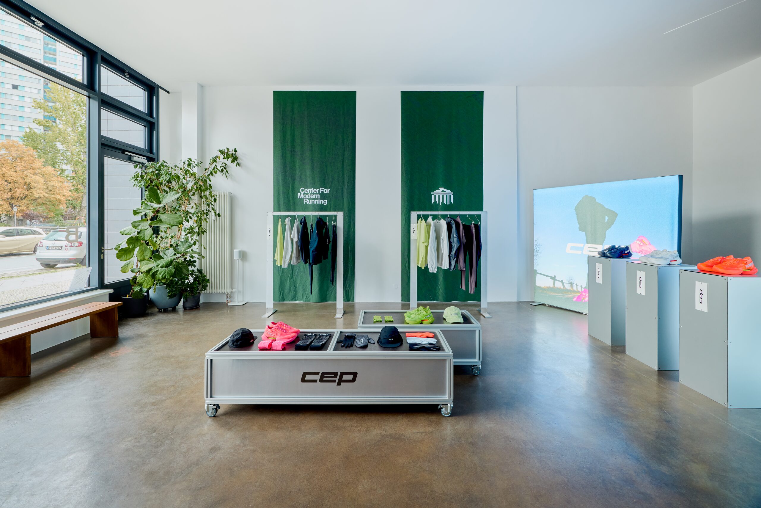 Beinghunted. Center For Modern Running, Berlin